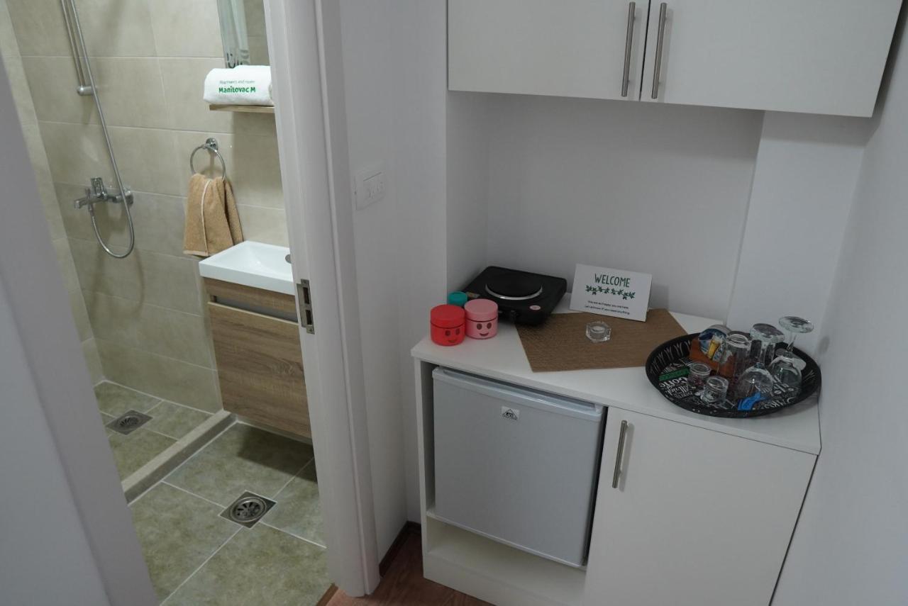 Apartments Manitovac M Nikšić Exteriör bild