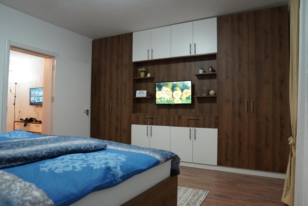 Apartments Manitovac M Nikšić Exteriör bild